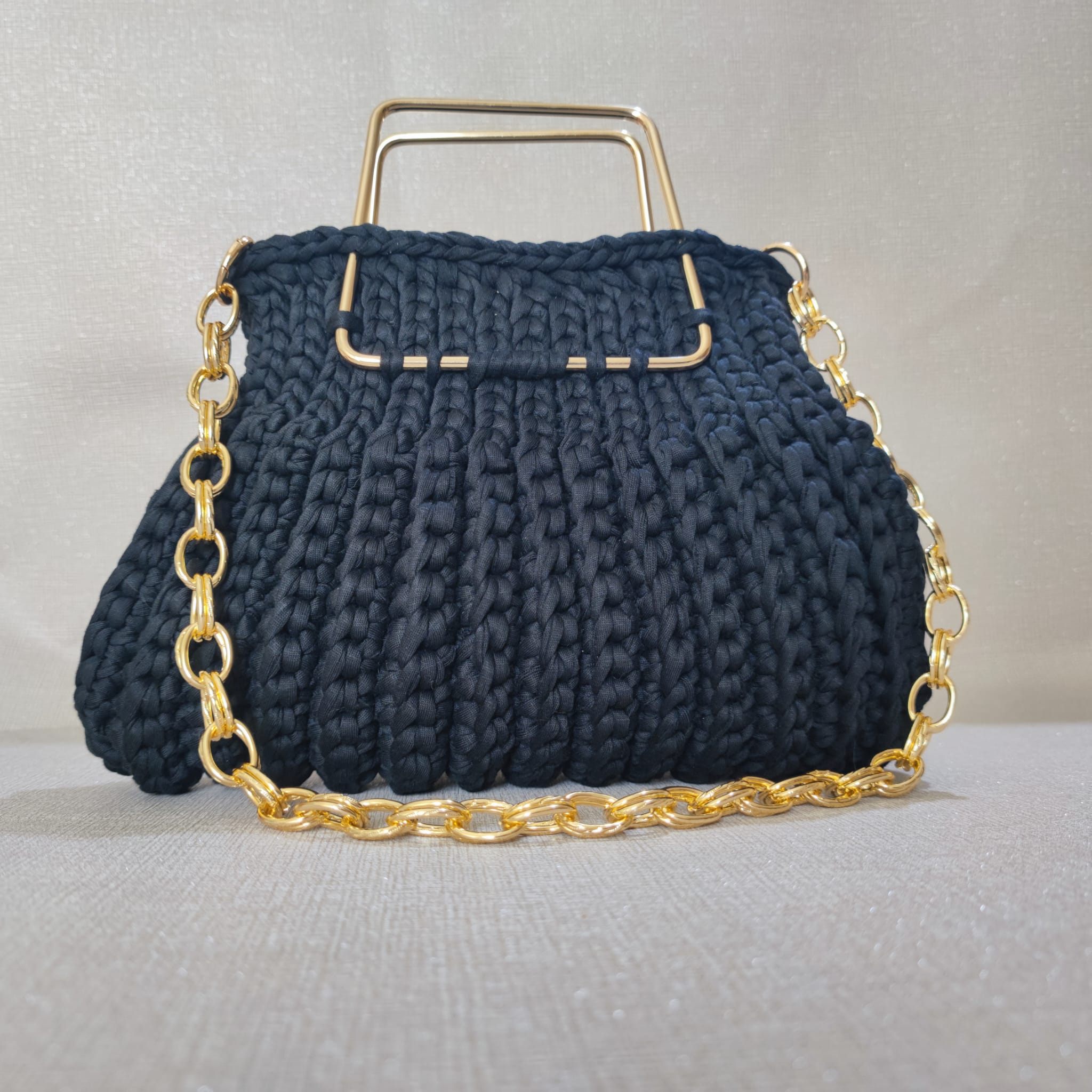 Borsa con manici metallo Black