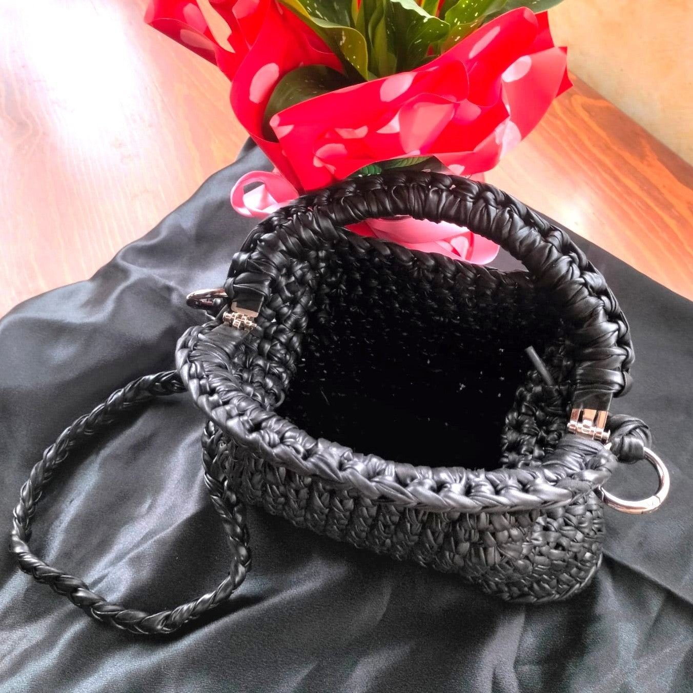 Borsa Nera ecopelle con tracolla